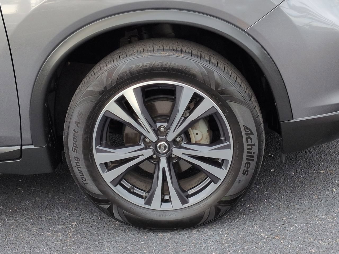 Used 2018 Nissan Rogue SL AWD/4WD image 11