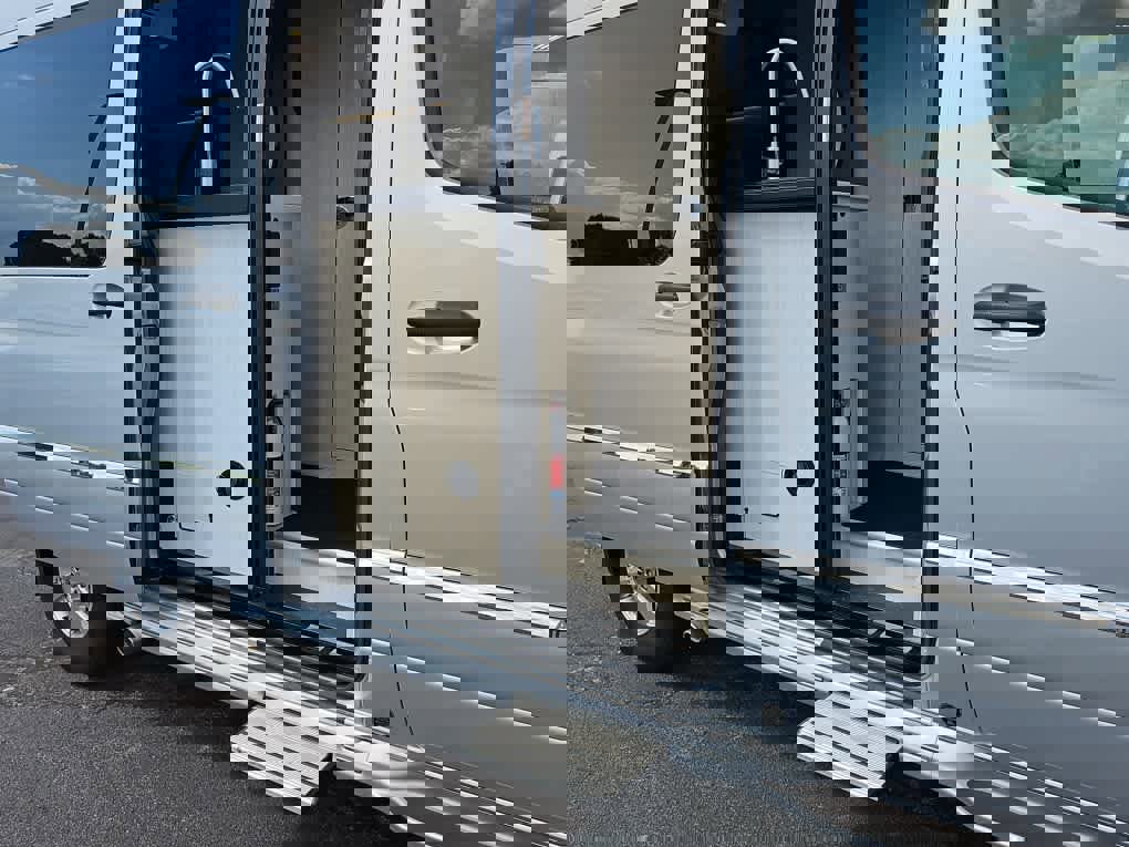 Used 2023 Mercedes-Benz Sprinter 2500 image 11