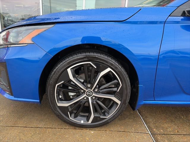 Certified 2025 Nissan Altima 2.5 SR image 7