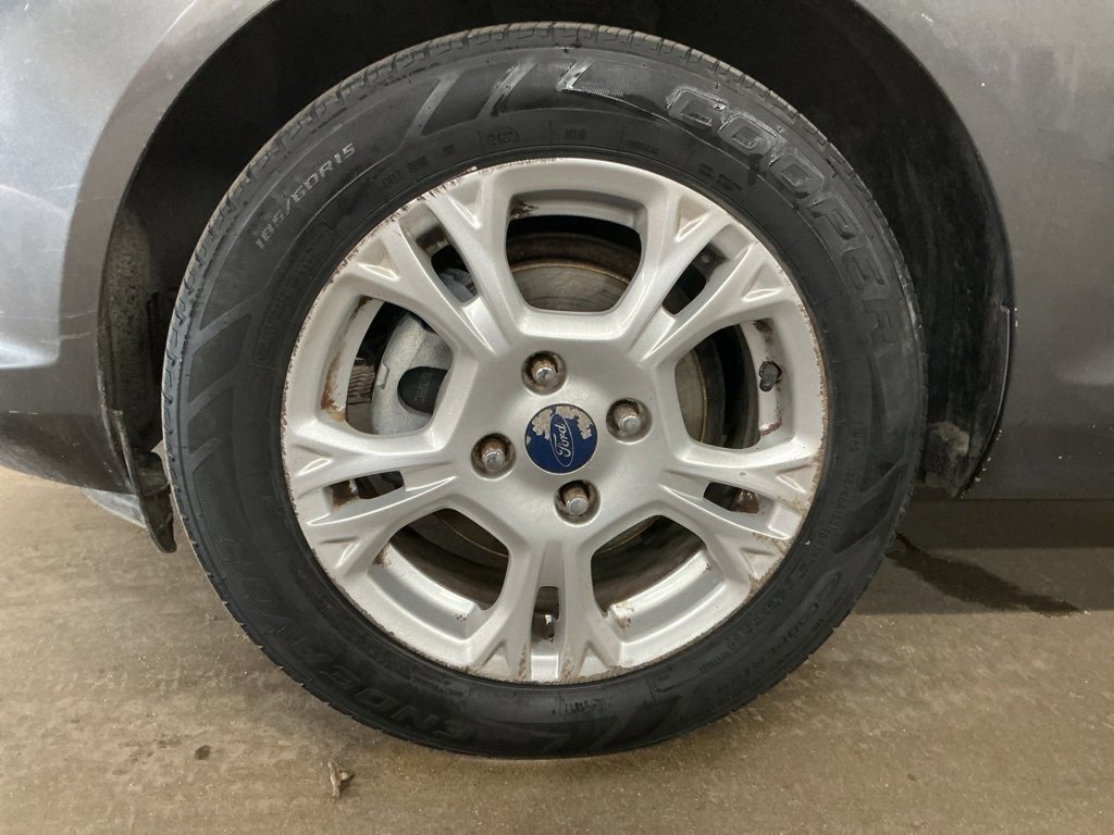 Used 2016 Ford Fiesta SE image 30