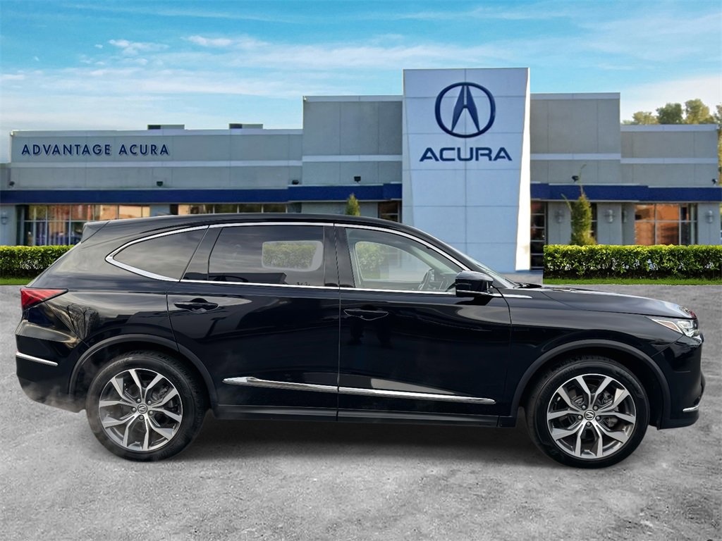 Certified 2023 Acura MDX SH-AWD w/ Technology Package image 4