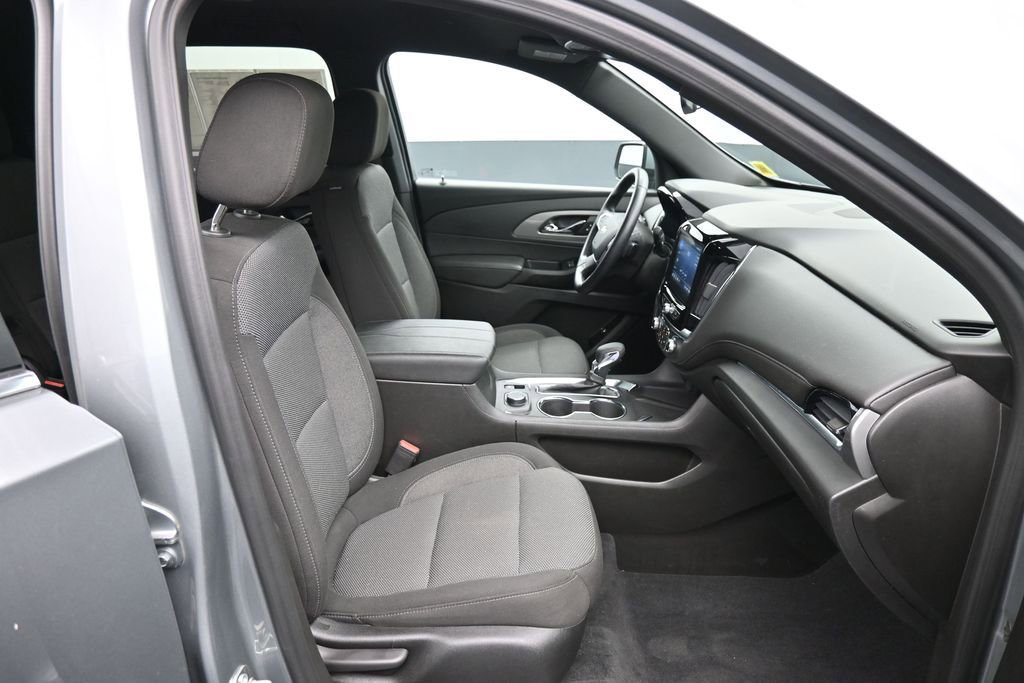 Used 2023 Chevrolet Traverse LT AWD/4WD image 26