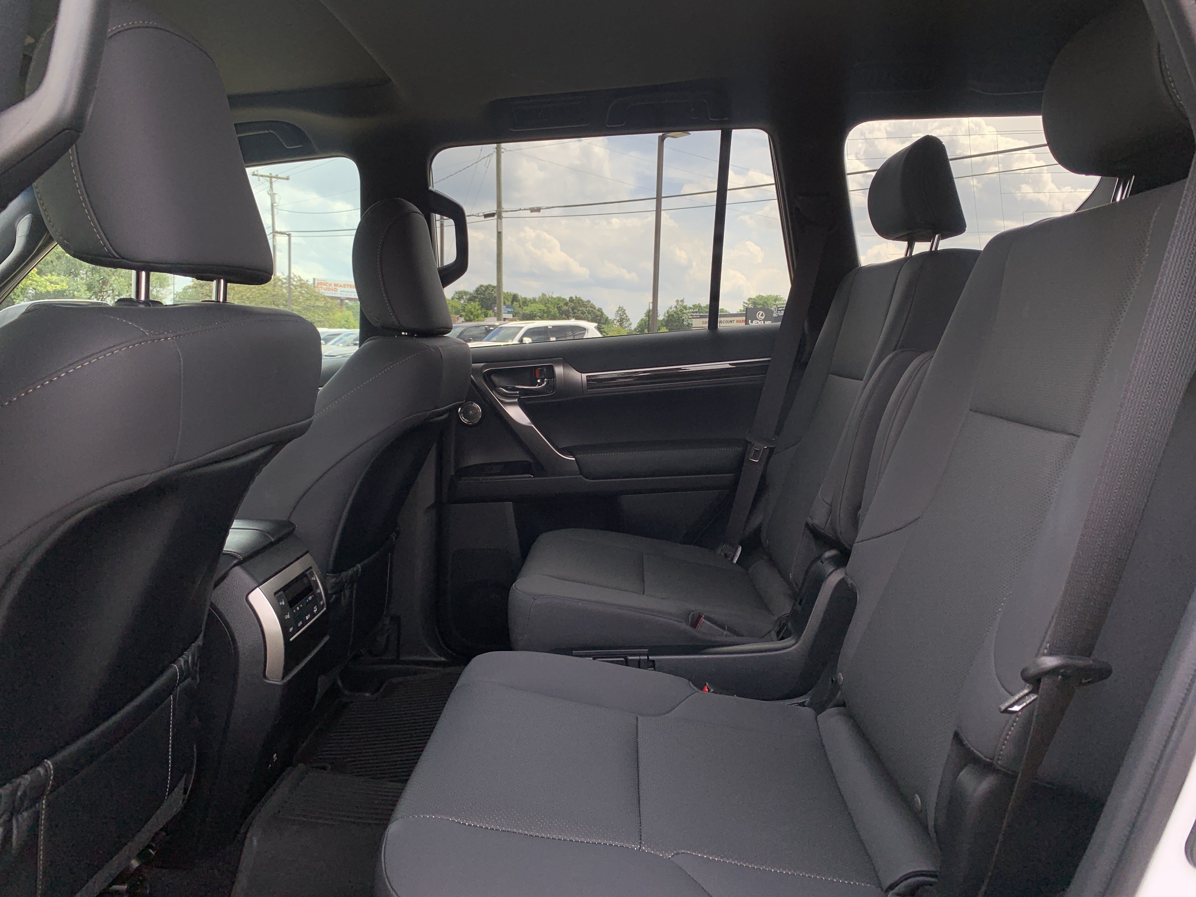Used 2023 Lexus GX 460 Premium AWD/4WD image 32