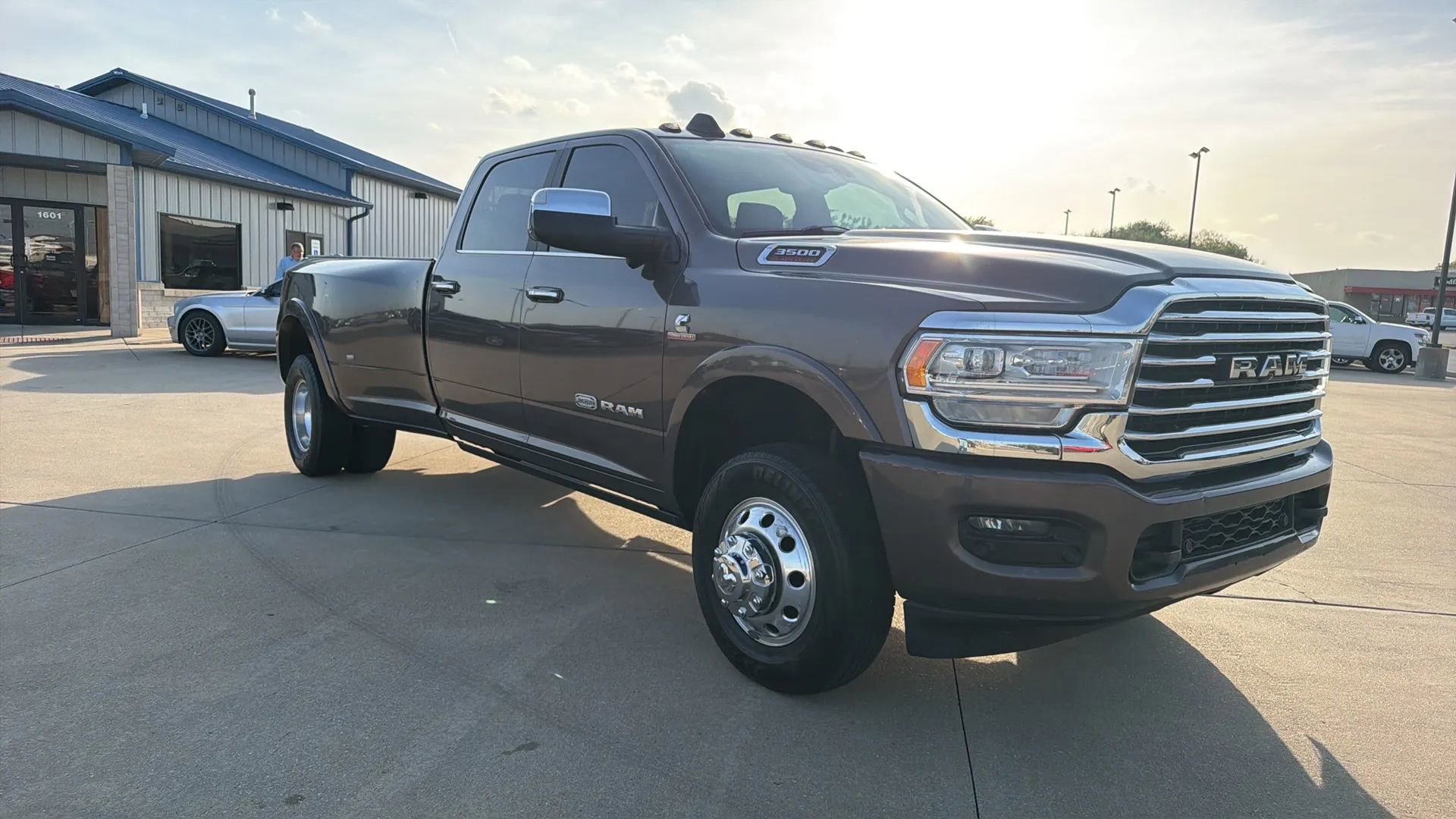 Used 2019 RAM 3500 Limited w/ Max Tow Package AWD/4WD image 33