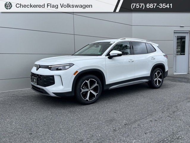 New 2025 Volkswagen Tiguan SE image 10