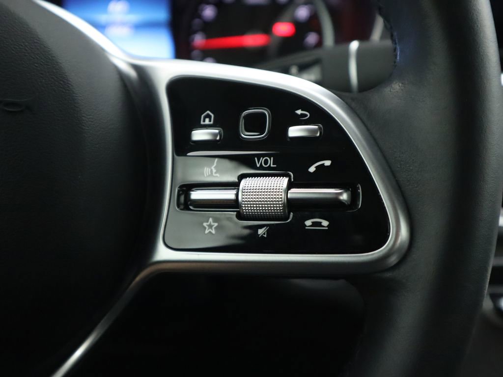 Used 2022 Mercedes-Benz GLC 300 image 12