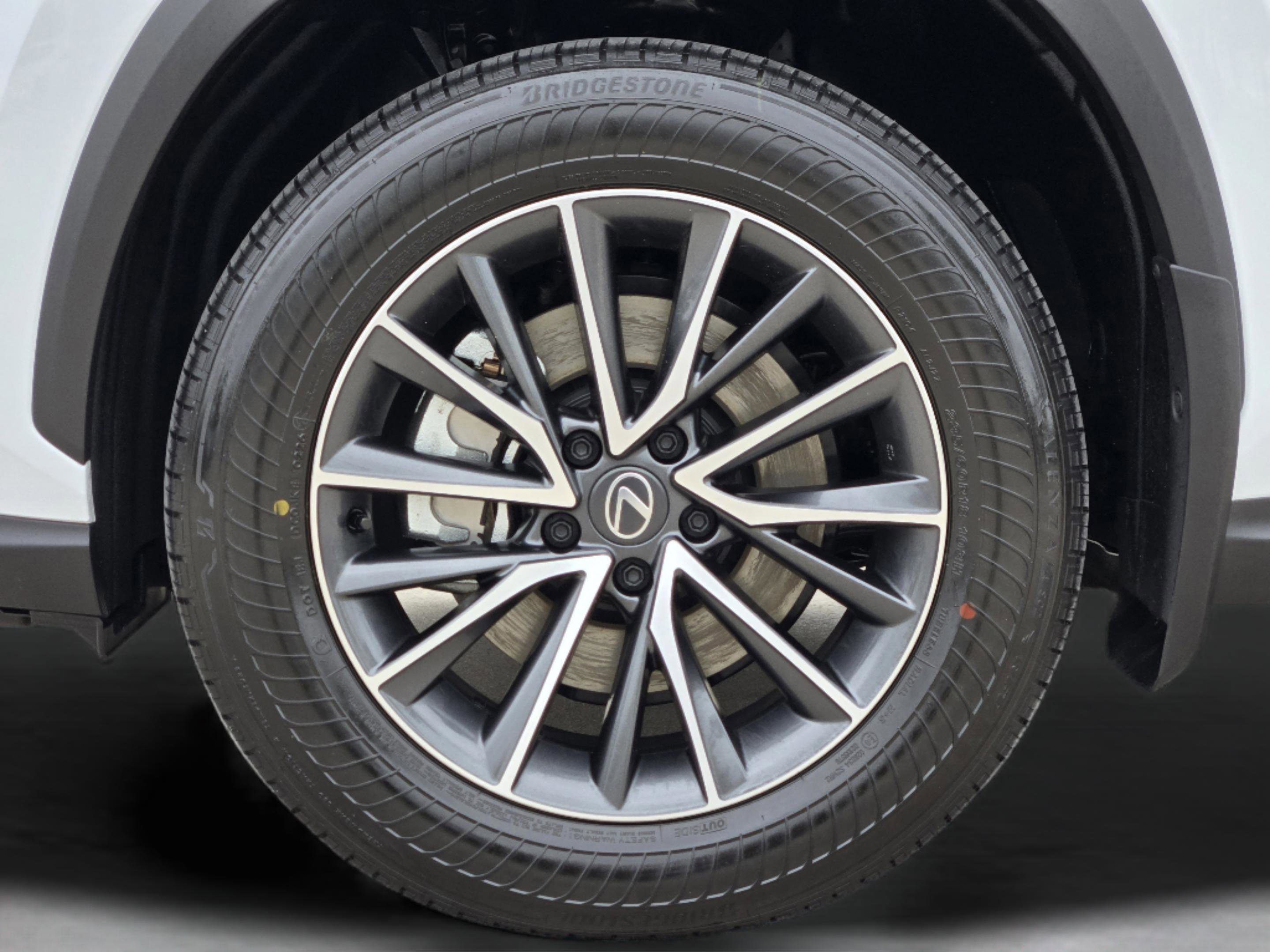 Certified 2026 Lexus NX 350h FWD w/ Accessory Package (2T) image 38