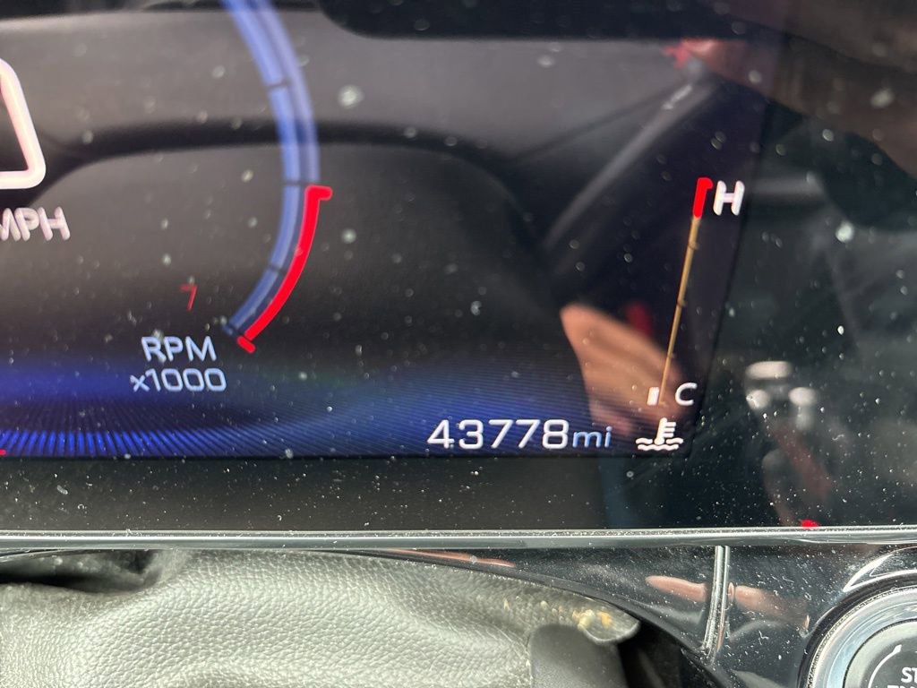 Used 2024 Chevrolet Trax RS w/ Sunroof Package image 27