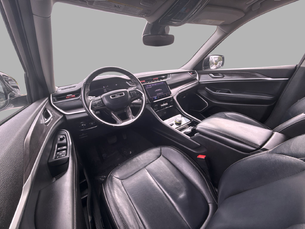 Used 2022 Jeep Grand Cherokee L Limited AWD/4WD image 18