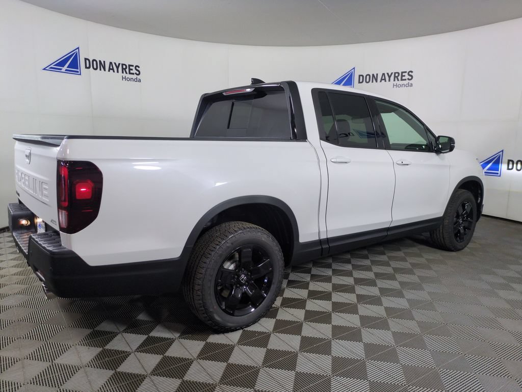 New 2026 Honda Ridgeline Black Edition image 5