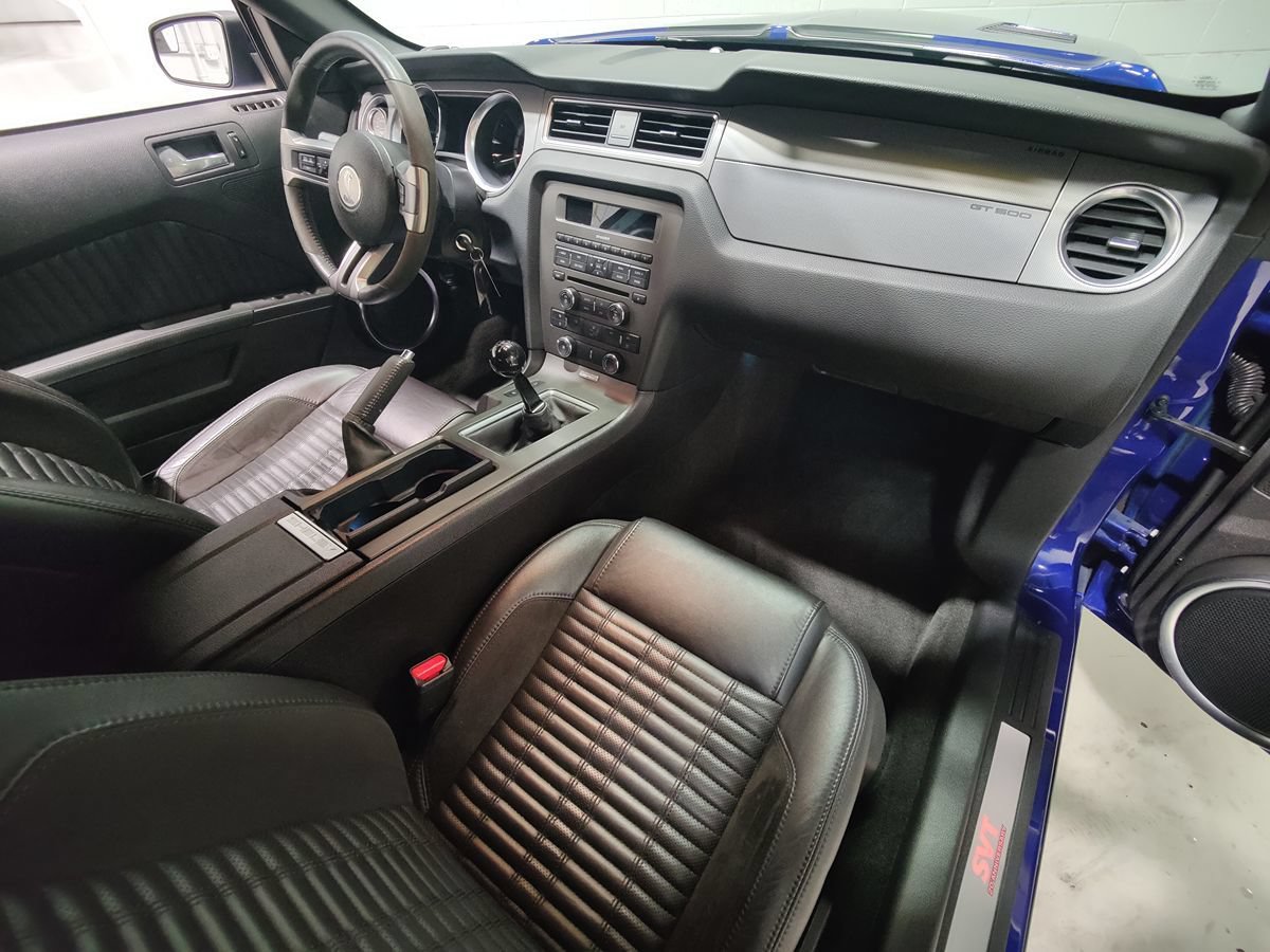 Used 2013 Ford Mustang Shelby GT500 RWD image 38