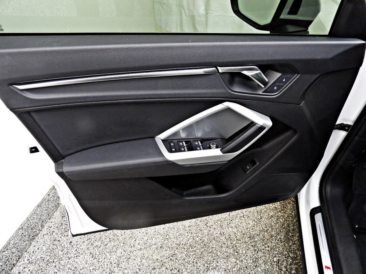 Used 2021 Audi Q3 2.0T Premium image 7