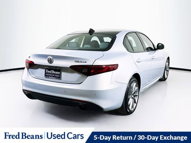 Used 2023 Alfa Romeo Giulia Ti image 8