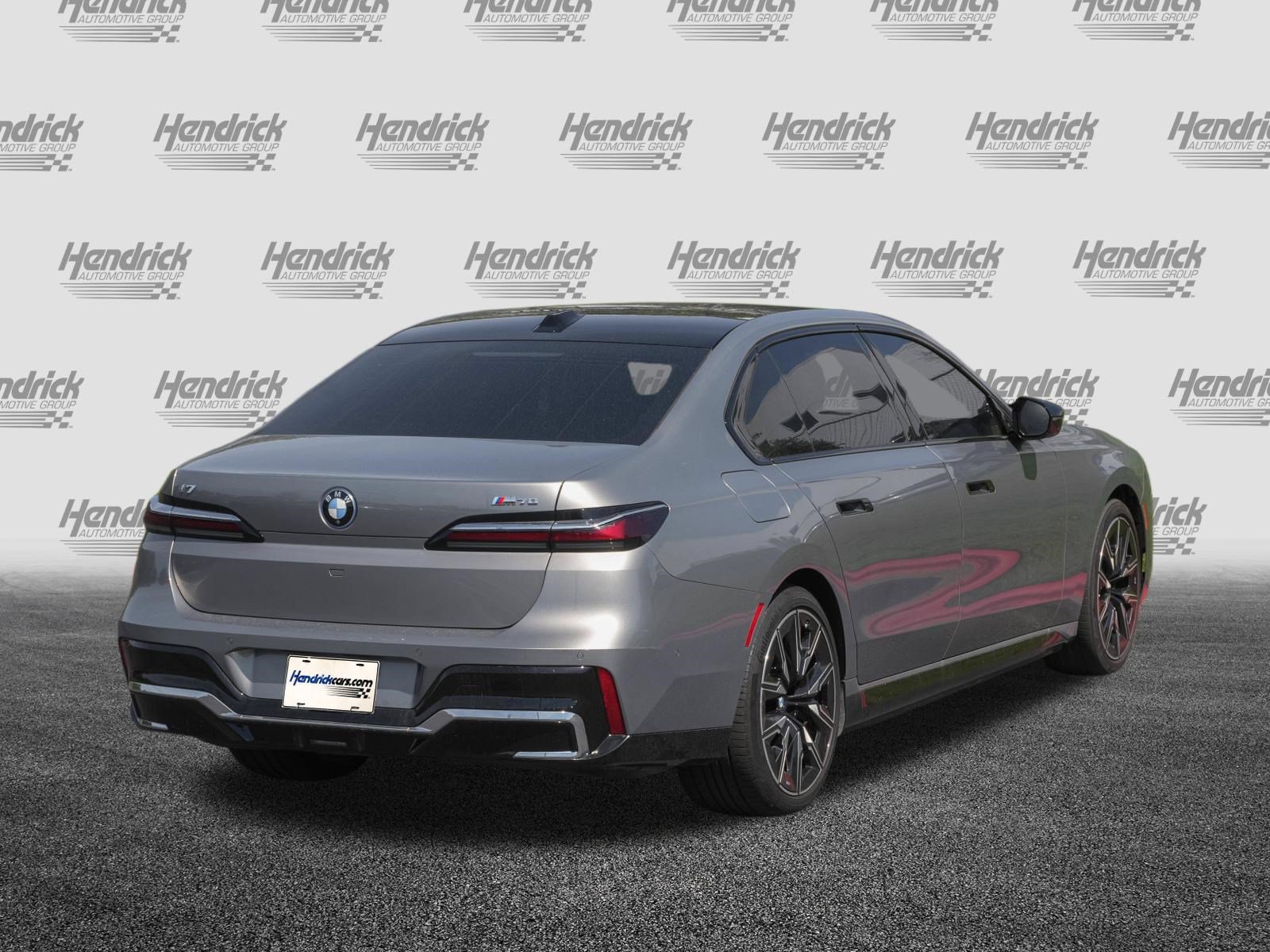 Certified 2024 BMW i7 M70 w/ Premium Package AWD/4WD image 9