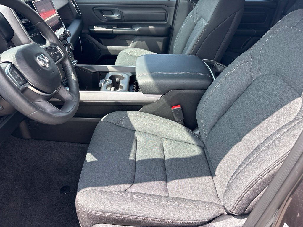 New 2026 RAM 1500 Express AWD/4WD image 18