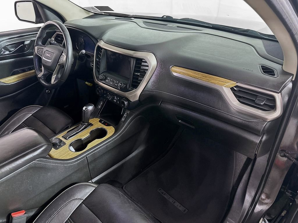 Used 2017 GMC Acadia Denali w/ Technology Package image 32