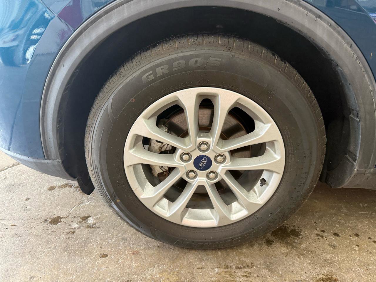 Used 2020 Ford Escape SE FWD image 9