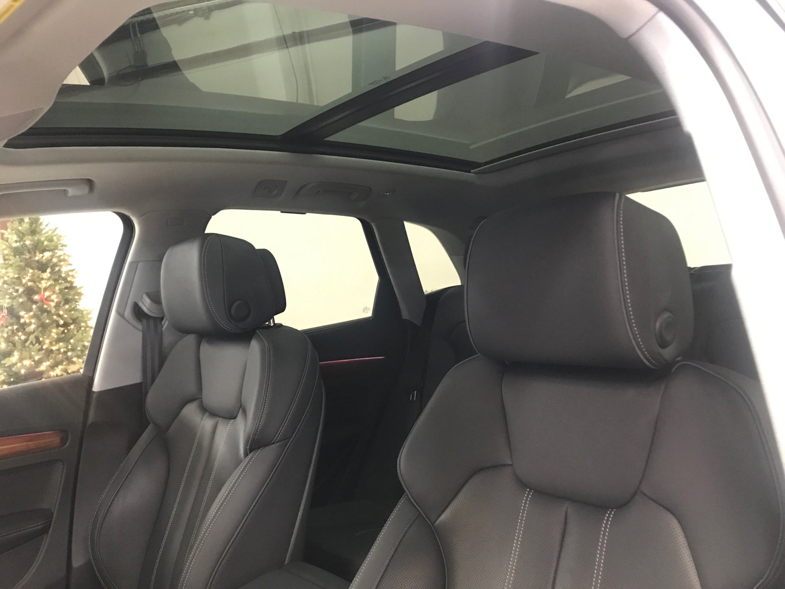 Used 2023 Audi Q5 Prestige w/ Prestige Package image 23