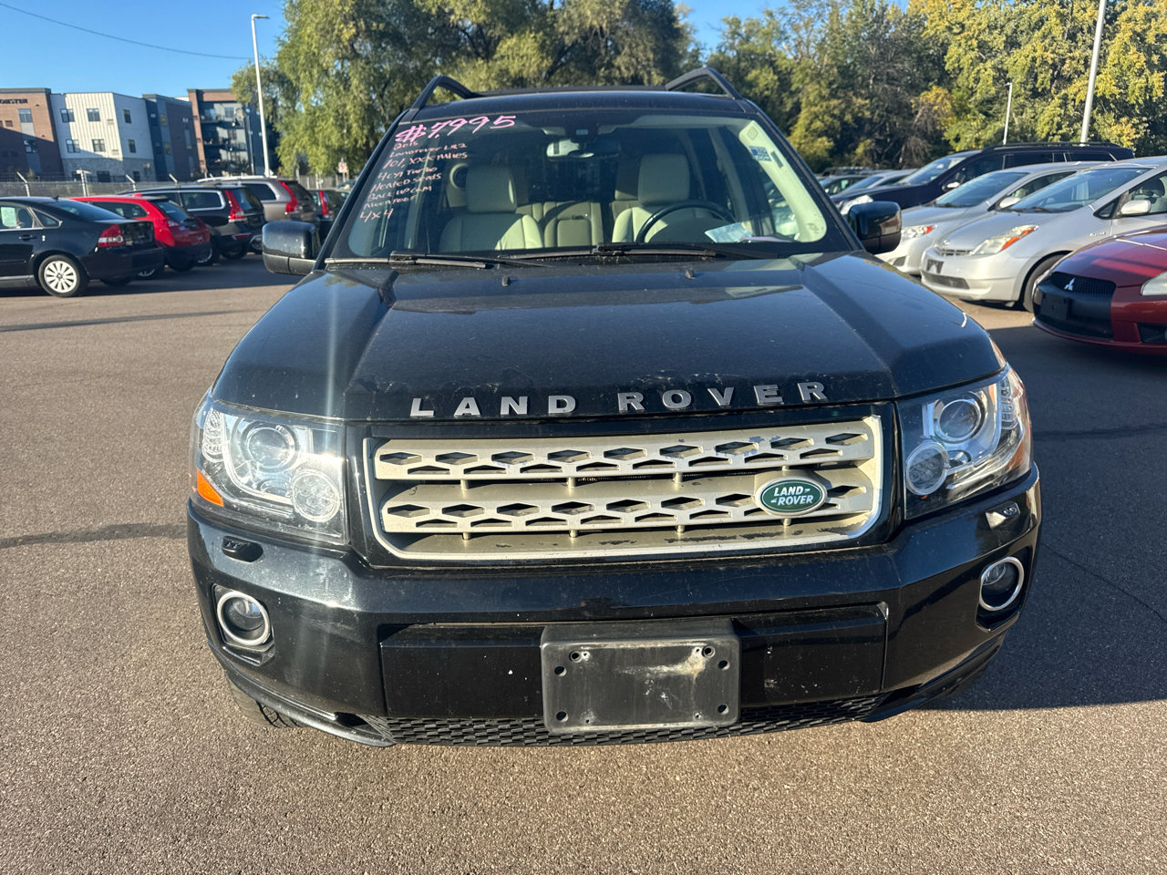 Used 2015 Land Rover LR2 HSE LUX image 2