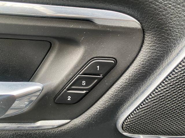 Used 2019 RAM 1500 Laramie image 14