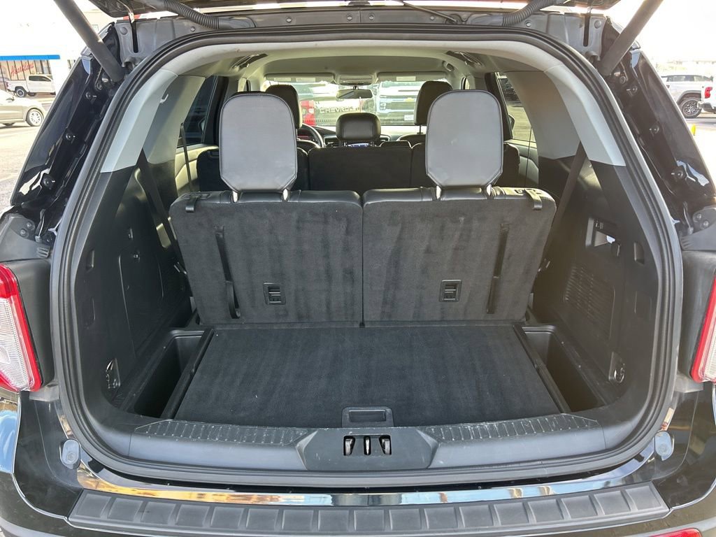 Used 2023 Ford Explorer XLT w/ Equipment Group 202A image 42