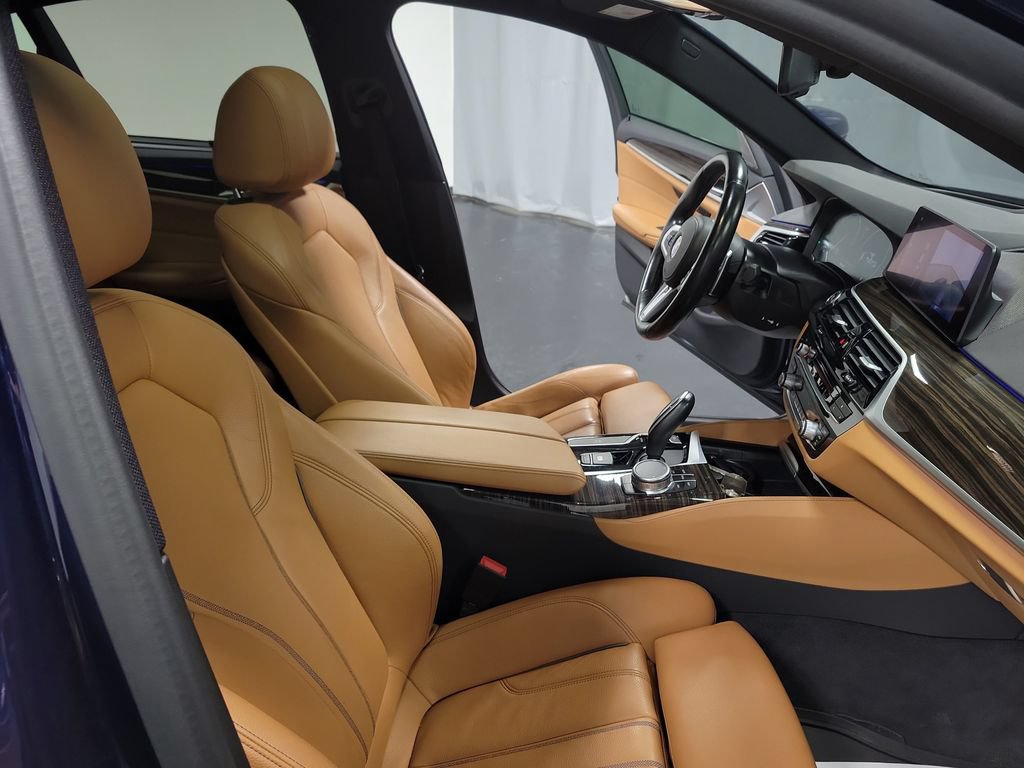 Used 2019 BMW 540i xDrive w/ M Sport Package AWD/4WD image 35