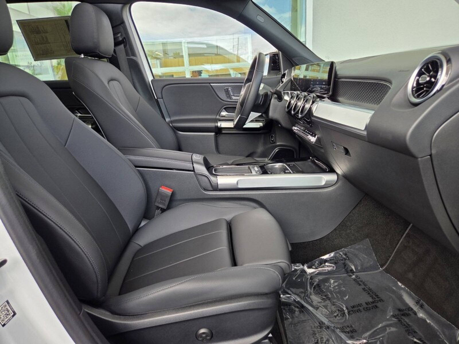 Certified 2026 Mercedes-Benz GLB 250 image 19