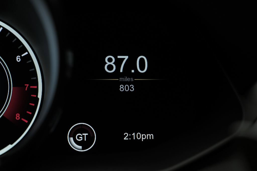 Used 2022 Aston Martin DBS Superleggera RWD image 16
