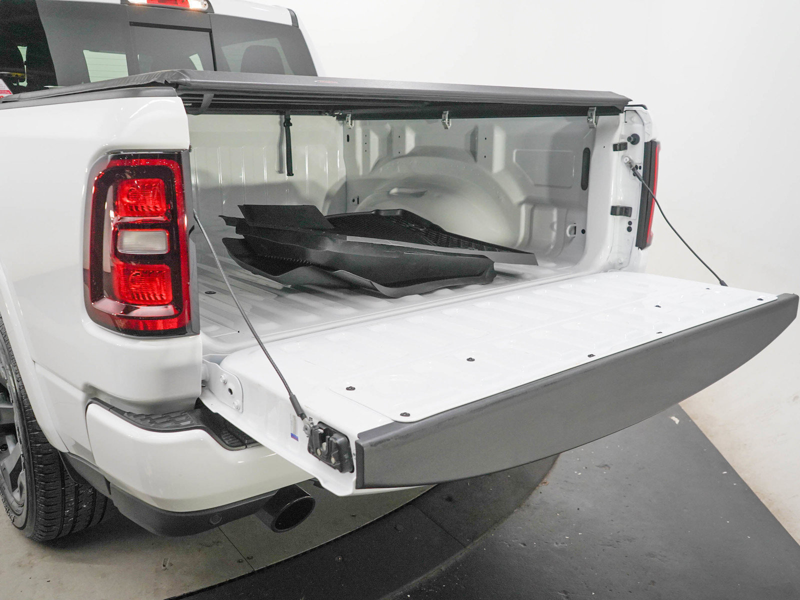Used 2026 RAM 1500 Big Horn AWD/4WD image 11