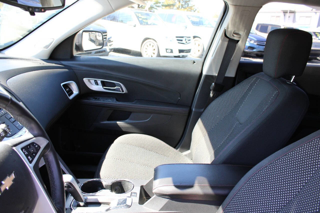 Used 2013 Chevrolet Equinox LT w/ Driver Convenience Package image 14