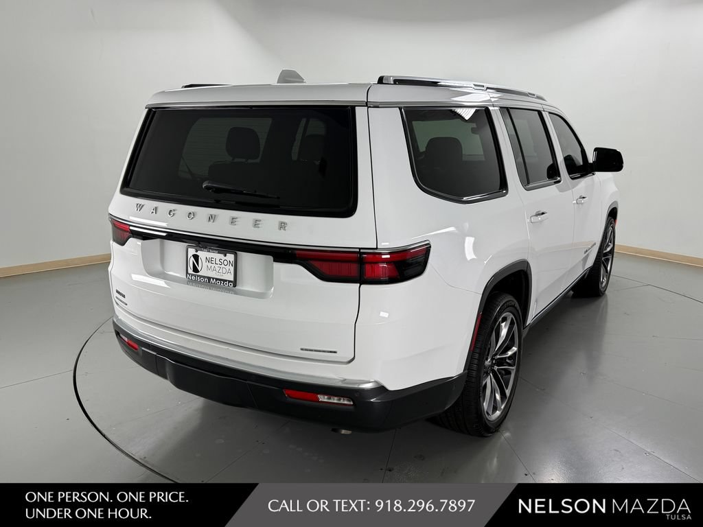 Used 2022 Jeep Wagoneer Series III w/ Premium Group I AWD/4WD image 6