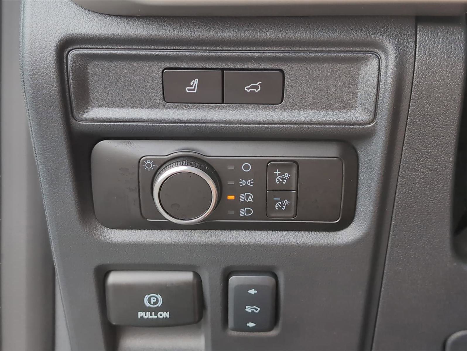 Used 2024 Ford Expedition Max XLT image 30