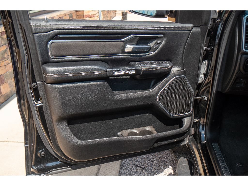 Used 2021 RAM 1500 Laramie w/ Sport Appearance Package AWD/4WD image 10