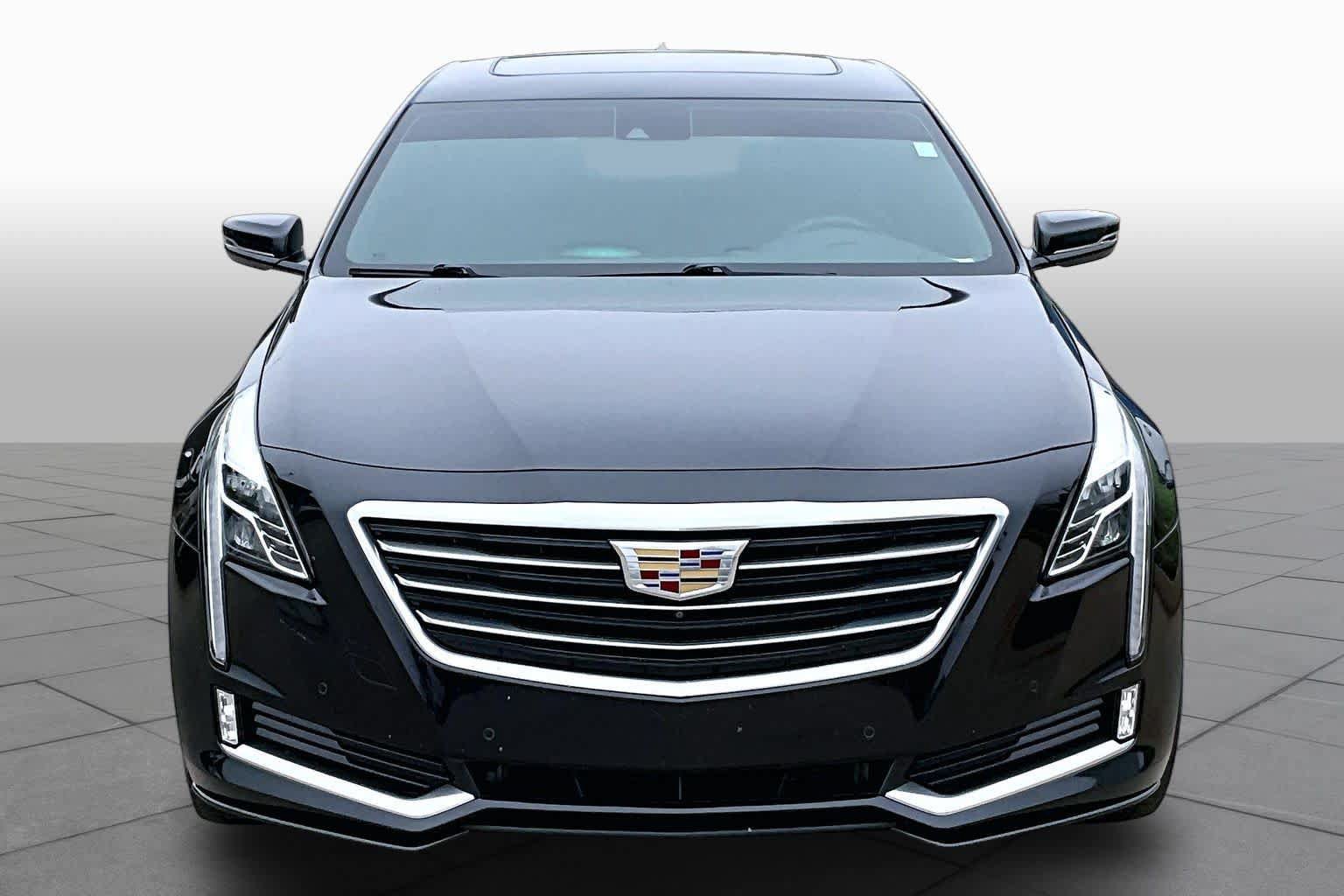 Used 2018 Cadillac CT6 Luxury AWD/4WD image 3
