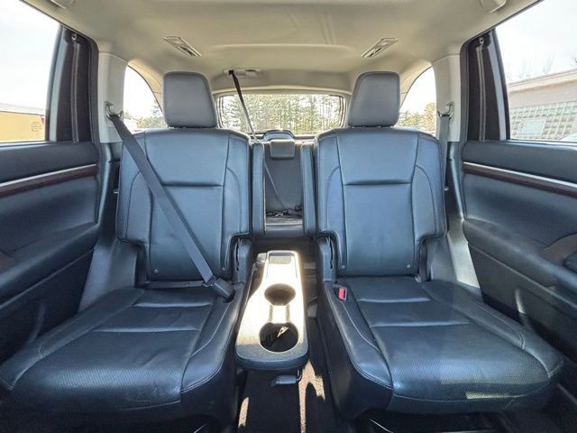 Used 2015 Toyota Highlander Limited Platinum image 19