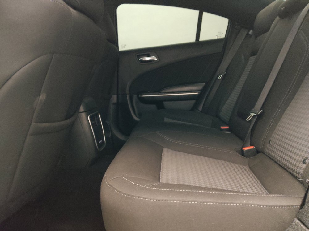 Used 2022 Dodge Charger SXT w/ Cold Weather Package RWD image 18