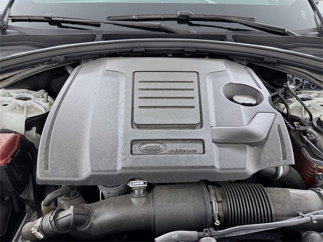 Used 2022 Land Rover Range Rover Velar R-Dynamic S image 32