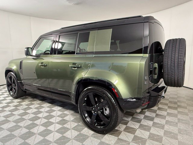 New 2026 Land Rover Defender 110 X-Dynamic SE AWD/4WD image 4