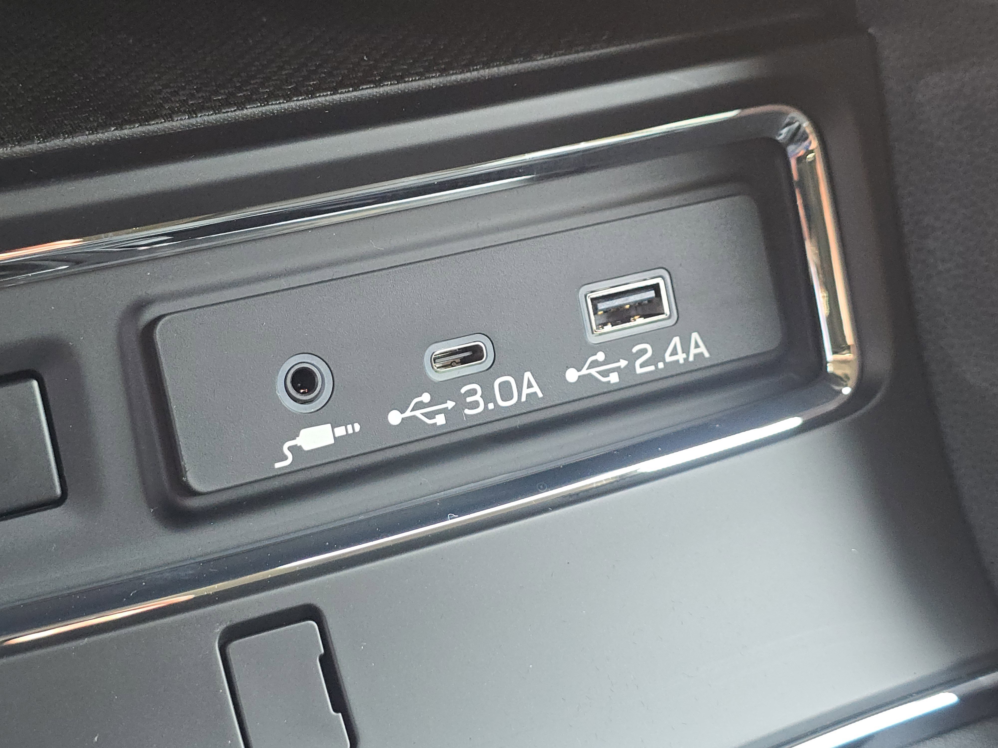 New 2025 Subaru Ascent Bronze Edition w/ Onyx Package image 14