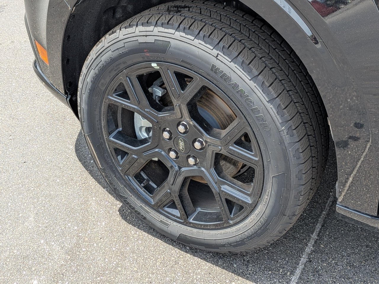 New 2026 Ford Maverick Lobo AWD/4WD image 11