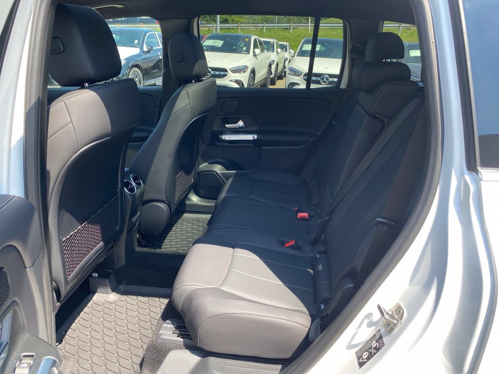 Used 2026 Mercedes-Benz GLB 250 4MATIC image 23