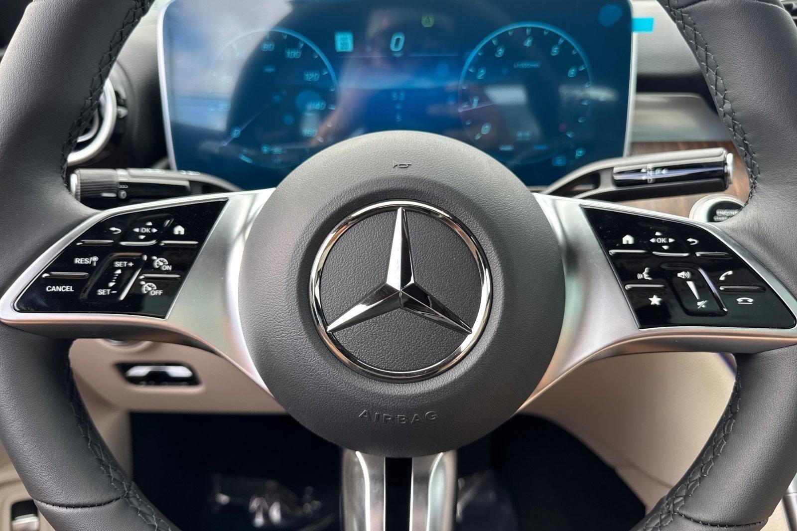 New 2026 Mercedes-Benz CLE 300 4MATIC Coupe image 15