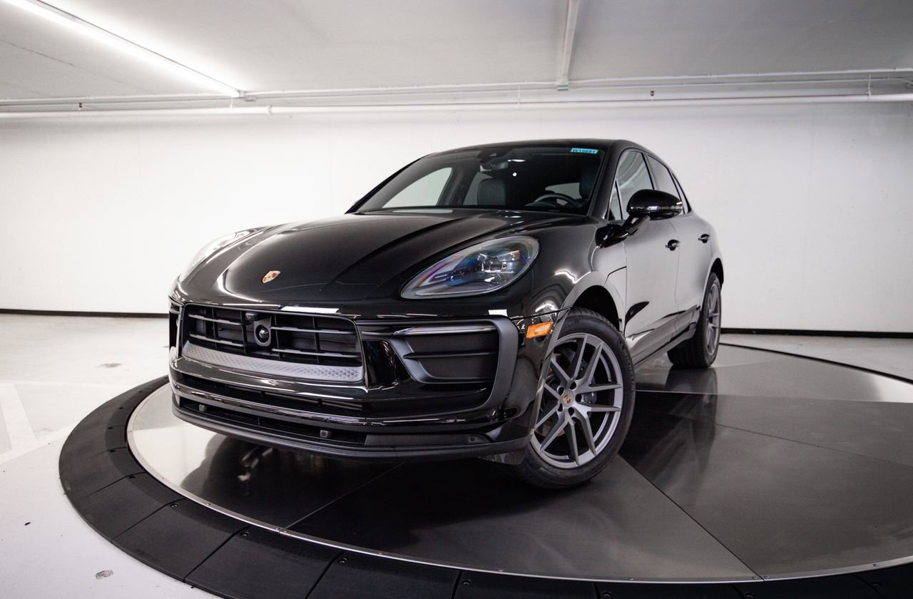 Certified 2025 Porsche Macan
