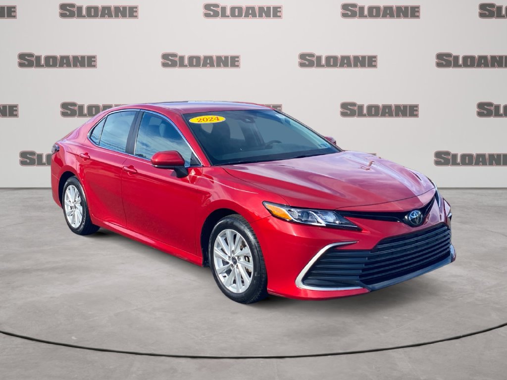 Used 2024 Toyota Camry LE FWD image 7
