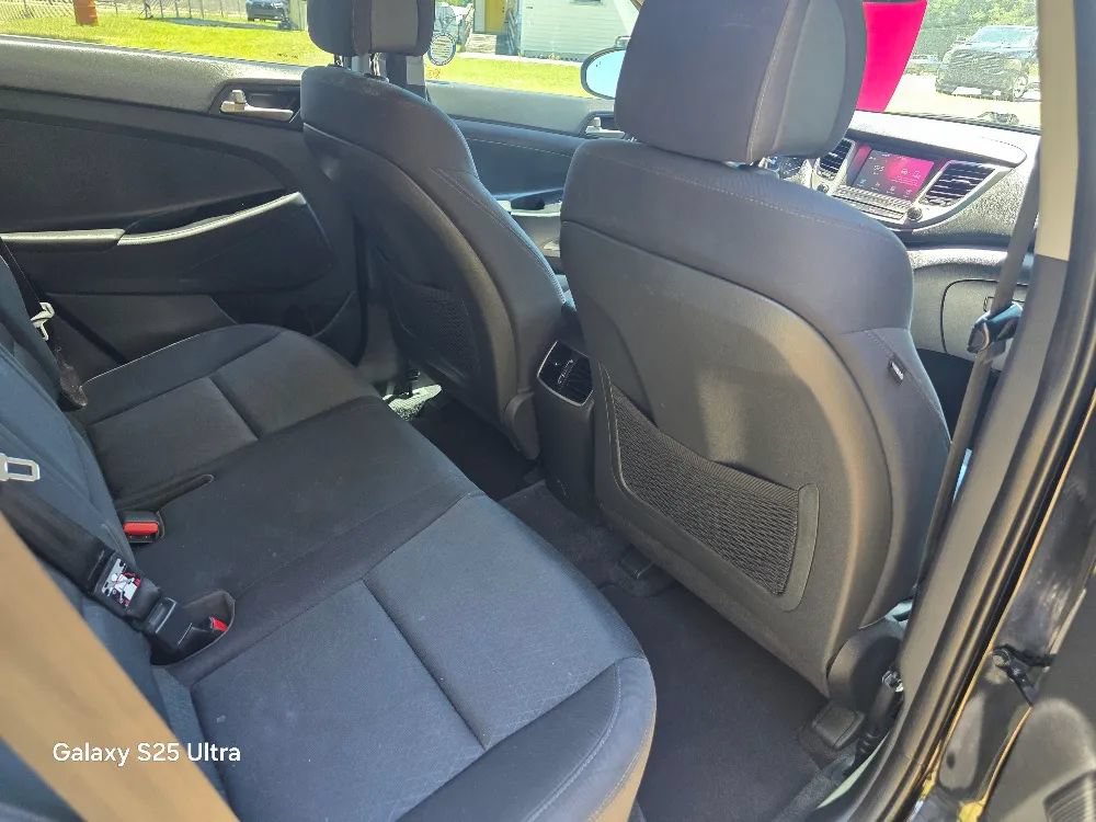 Used 2018 Hyundai Tucson Value FWD image 17