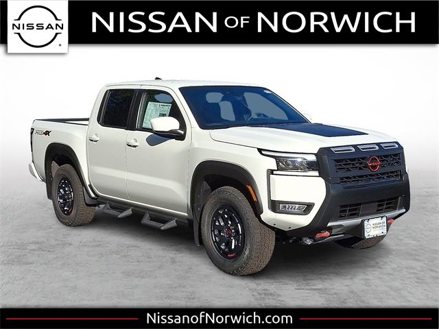 New 2025 Nissan Frontier PRO-4X w/ Black Accent Package