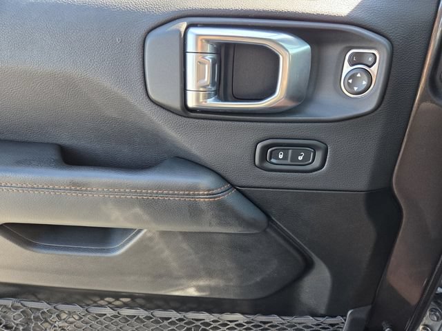 Used 2023 Jeep Gladiator Mojave w/ Cold Weather Group AWD/4WD image 26