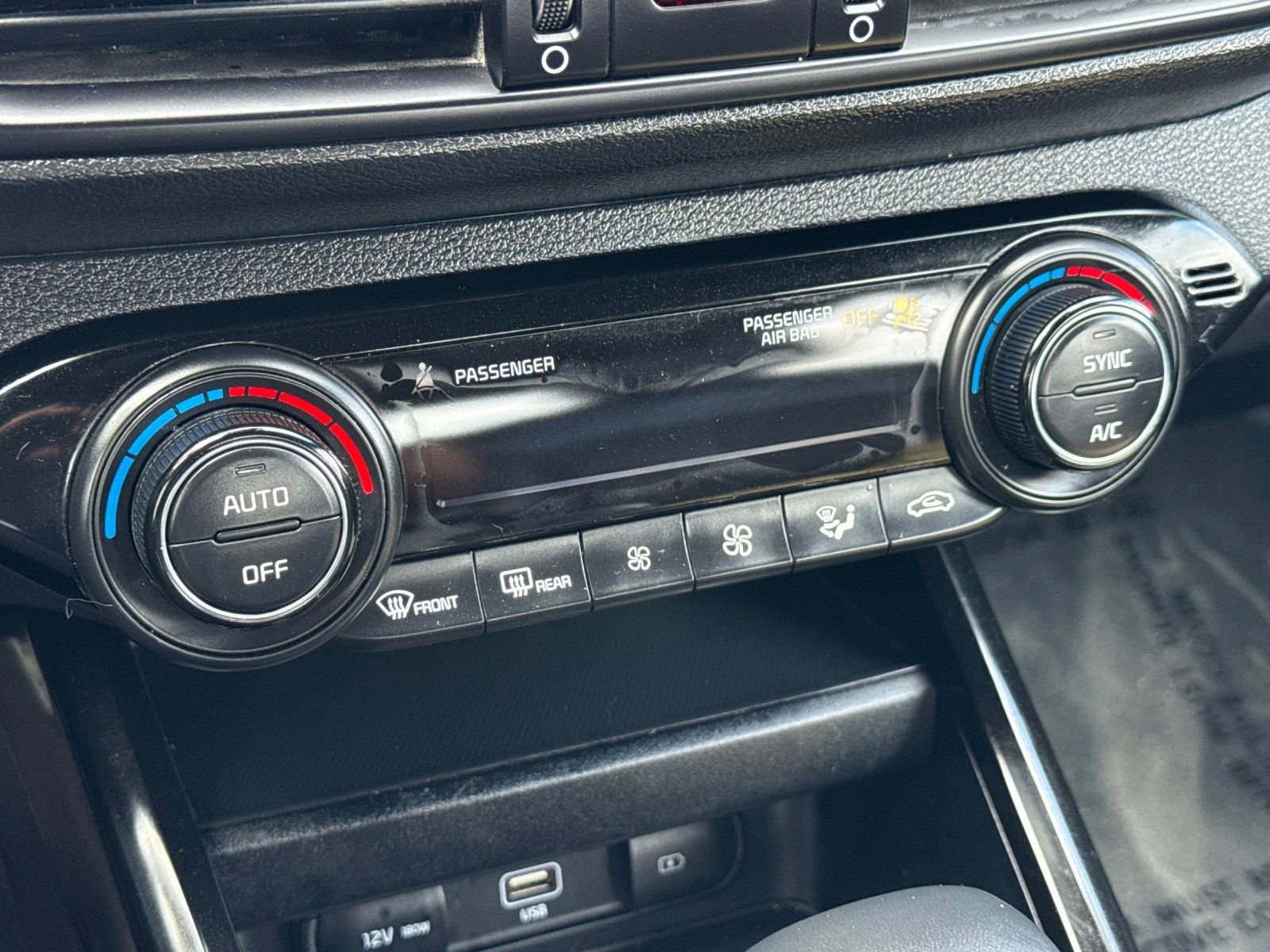 Used 2024 Kia Forte GT-Line image 19