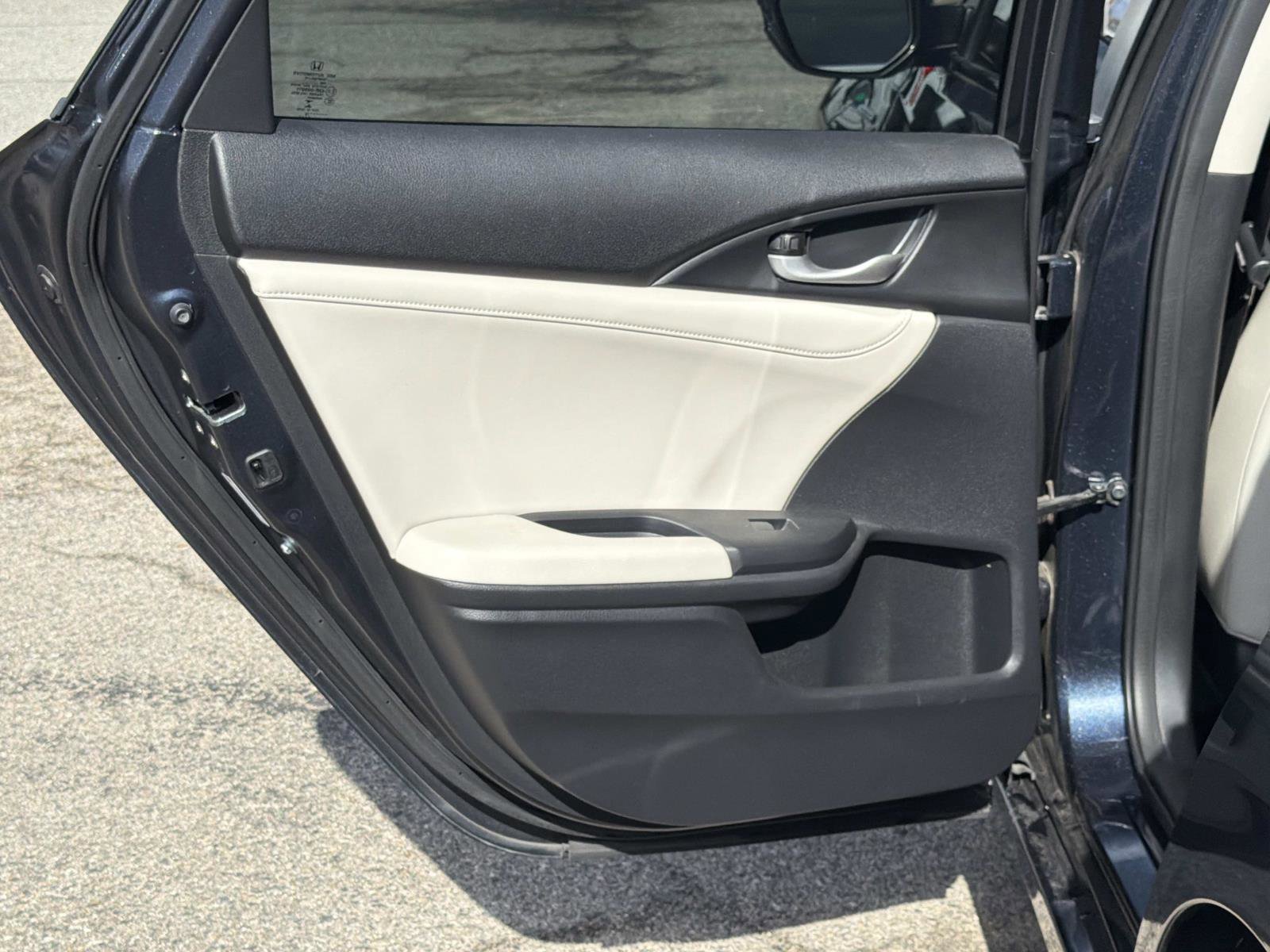 Used 2019 Honda Insight Touring image 23