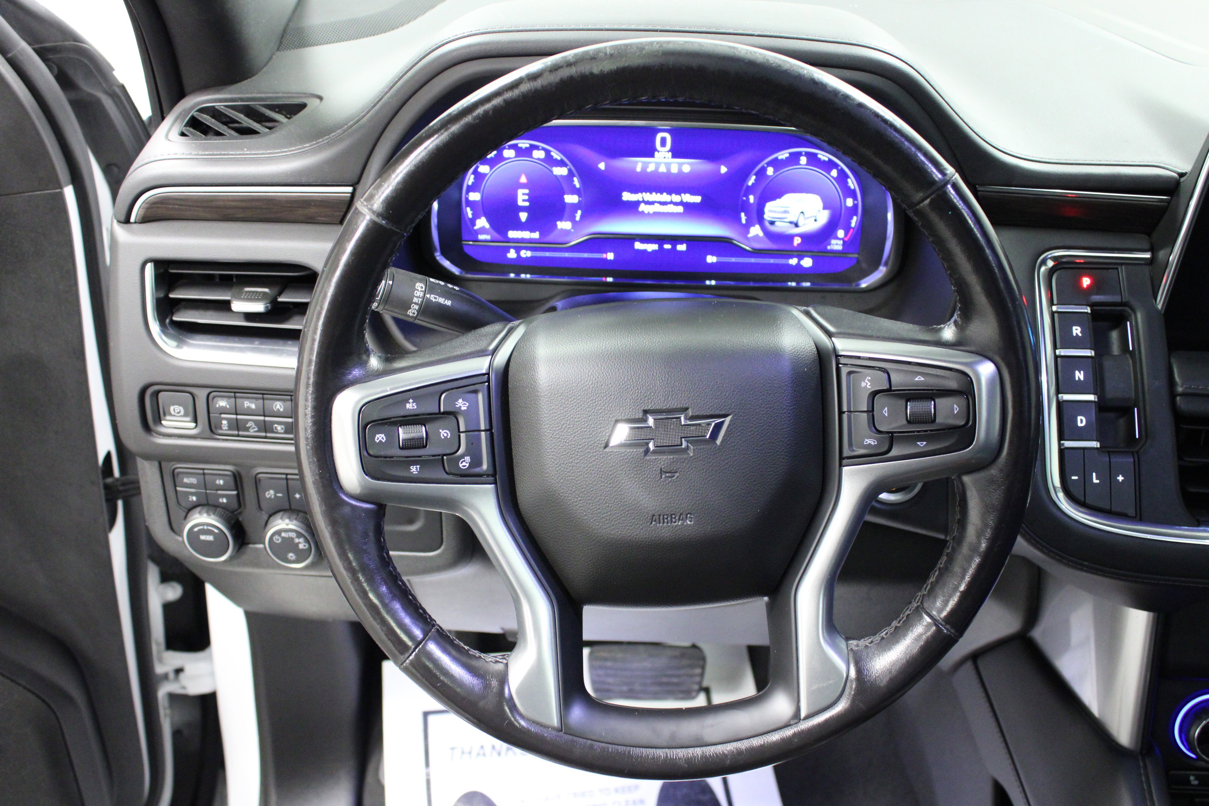 Used 2023 Chevrolet Suburban Z71 w/ Luxury Package image 18